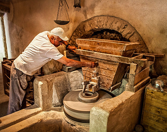 Liotrivi Boutique Private Tours & Excursions